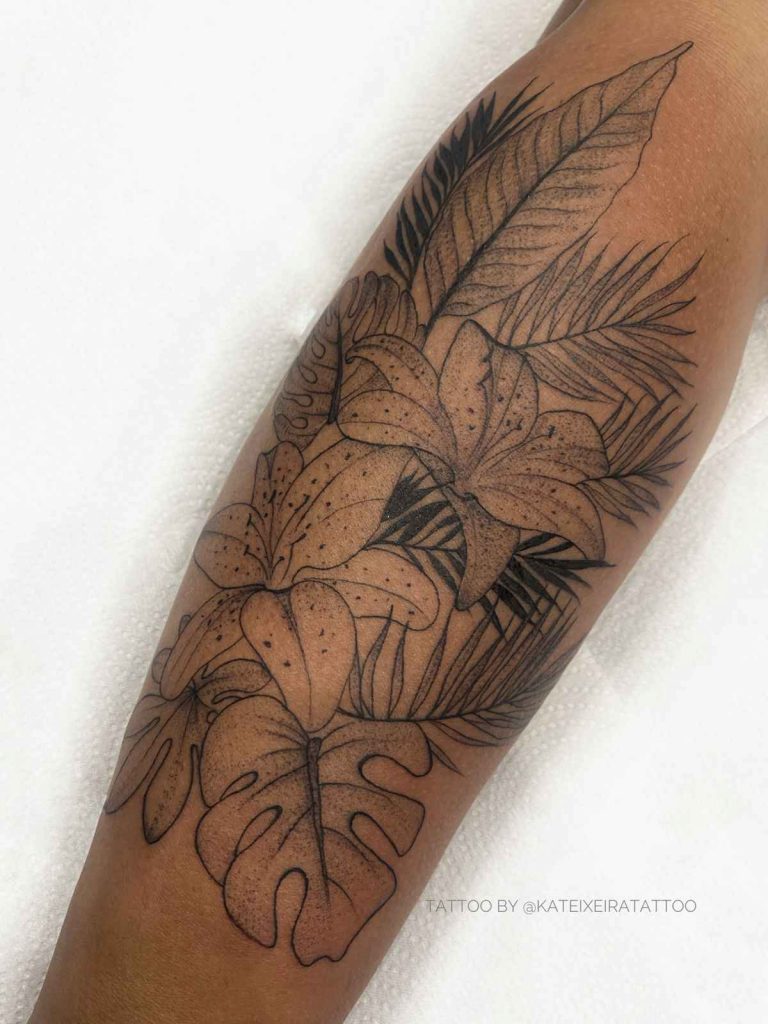 Foto de tatuagem feita por Karina Teixeira (@kateixeiratattoo)
