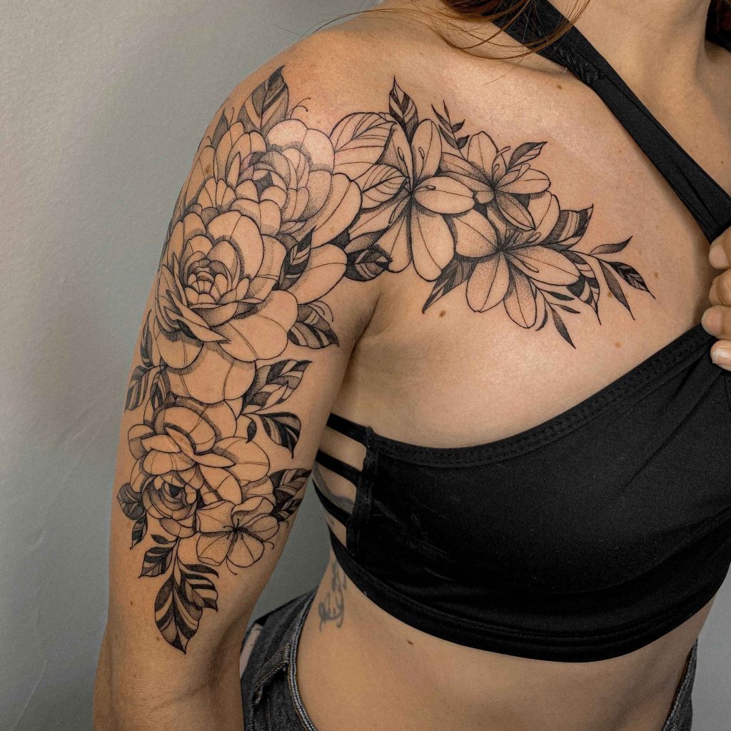 Foto de tatuagem feita por Julia Ferreira (@juliaferreiratattoo)