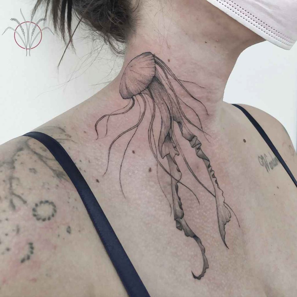 Foto de tatuagem feita por Dani Saga (@danisaga.tattoo)