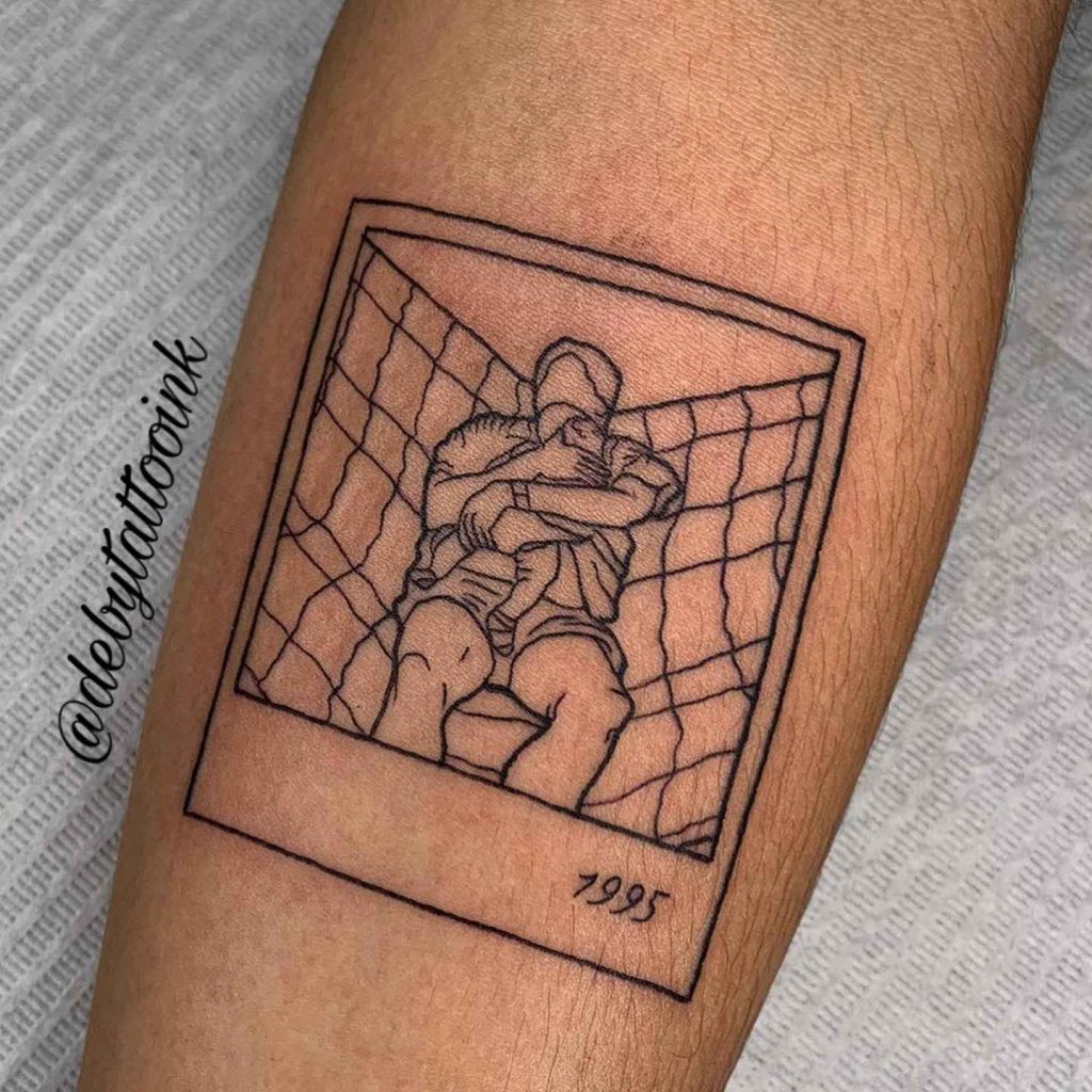 Foto de tatuagem feita por Déby (@debytattooink)