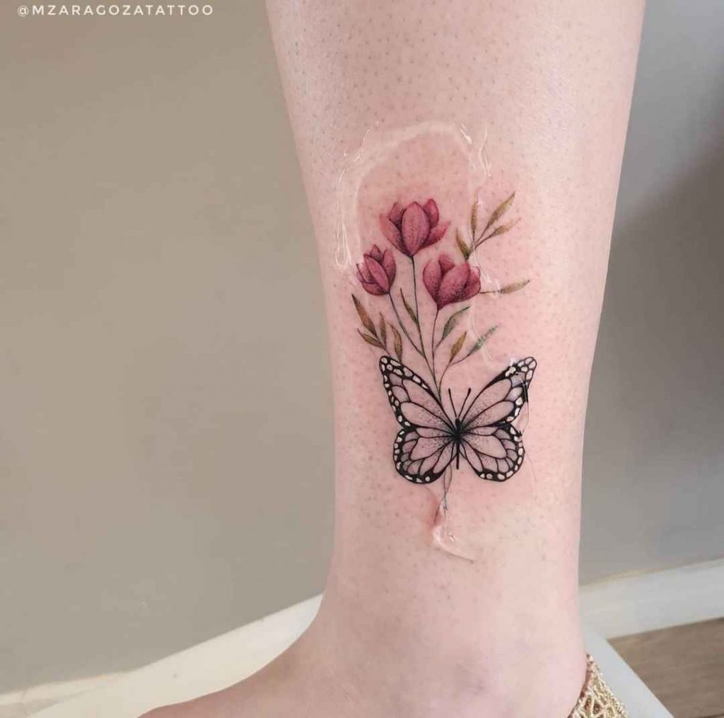 Foto de tatuagem feita por Mari Zaragoza (@mzaragozatattoo)