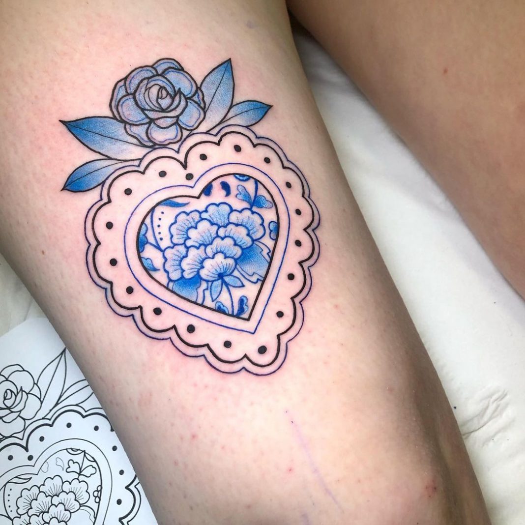Delft Blue Tattoos Conhe A As Tatuagens De Porcelana Blog Tattoo Me