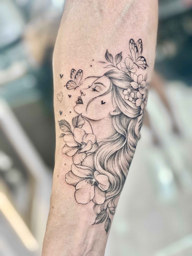Foto de tatuagem feita por Mônica Nunes (@studiomtattoo)