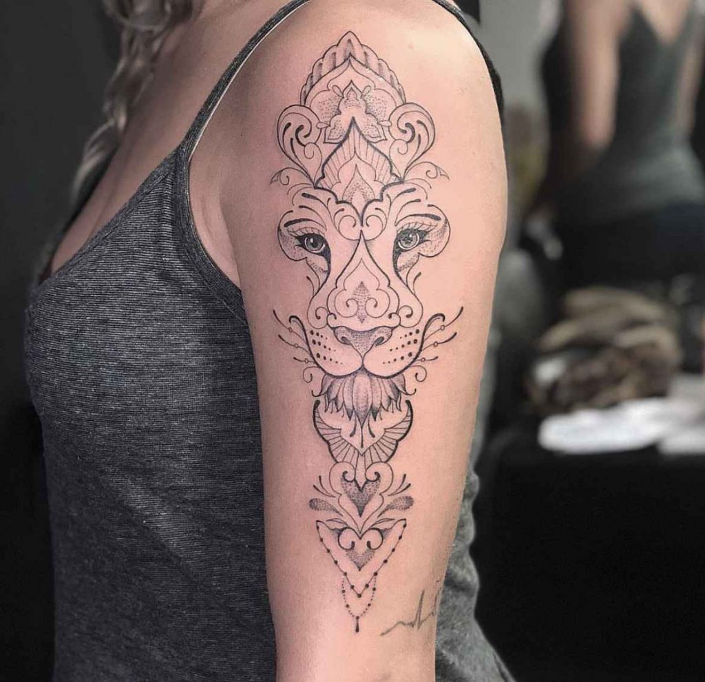 Foto de tatuagem feita por Taís thorpe (@taisthorpetattoo)