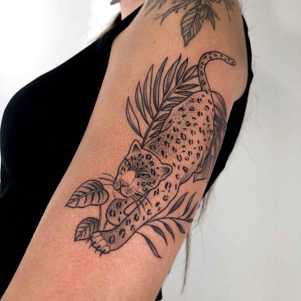Foto de tatuagem feita por Valeska Pouzacski (@valeskapouzacskittt)